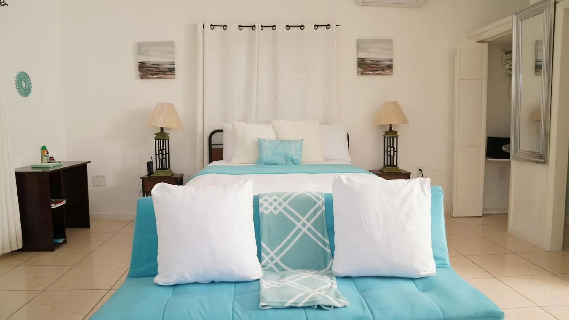 Villa Serenity By The Water Providenciales 0*,  Turks And Caicos Islands